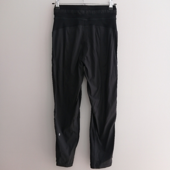Lululemon 2023 Dance Studio Crop 25" Cinchable Hems Black Swift 2 - Picture 4 of 16